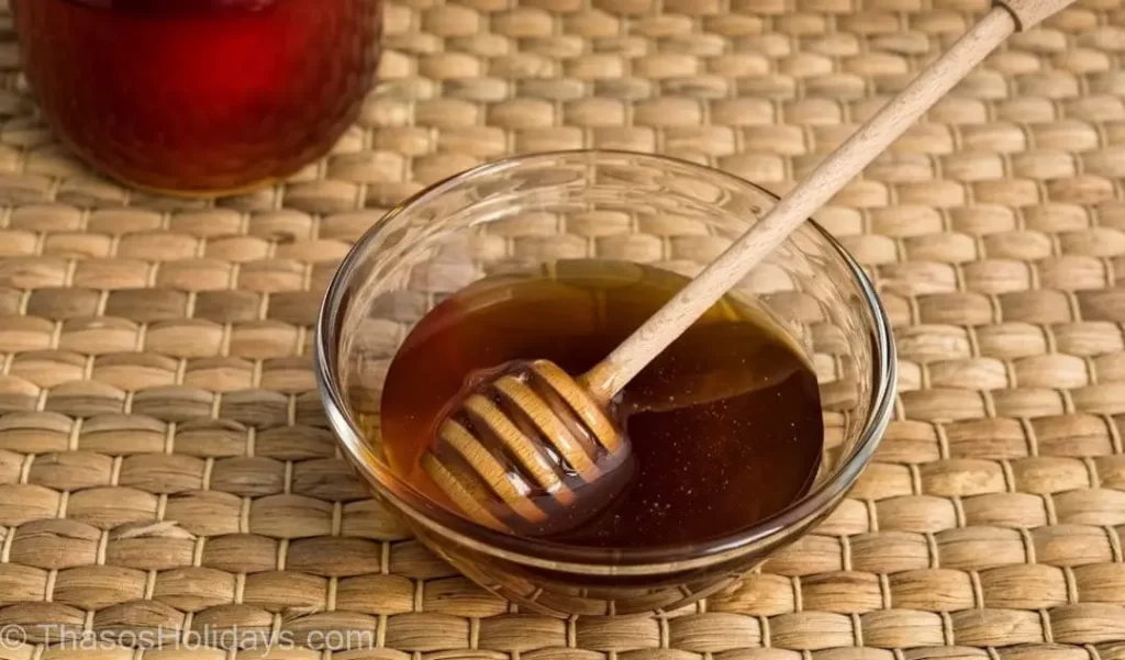 Honey on a table ready to be consumed