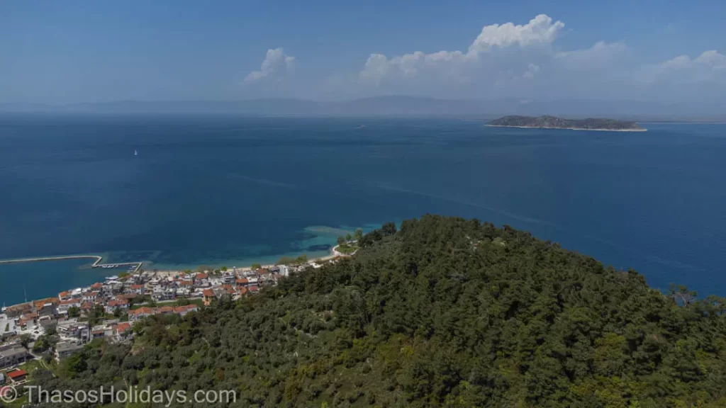 The view of Thassopoula islet from Akropolis of Limenas